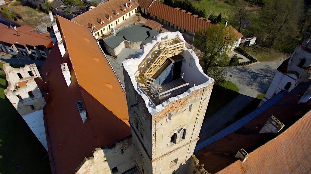 Břeclav Zamecky Penzion Rotunda מראה חיצוני תמונה